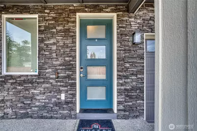 2610 179th Place NE, Marysville, WA 98271 - Photo 2