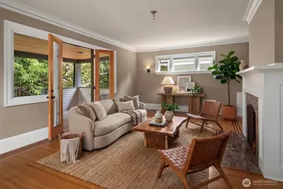 2215 E Aloha Street, Seattle, WA 98112 - Photo 4