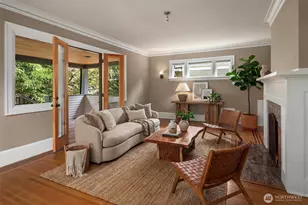 2215 E Aloha St, Seattle, WA 98112 - Photo 4
