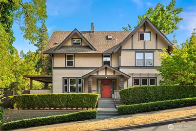 2215 E Aloha Street, Seattle, WA 98112 - Photo 1
