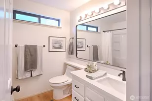 1800 N 105th St, Seattle, WA 98133 - Photo 24