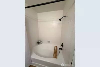 1800 N 105th Street #9-201, Seattle, WA 98133 - Photo 32