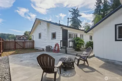 1110 25th Street SE, Puyallup, WA 98372 - Photo 2