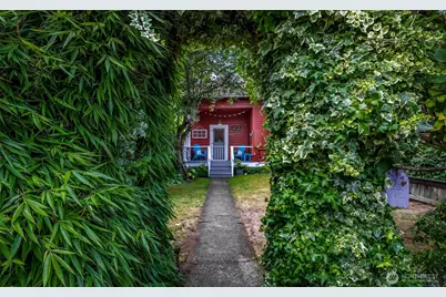 2433 Lafayette Street, Bellingham, WA 98225 - Photo 1