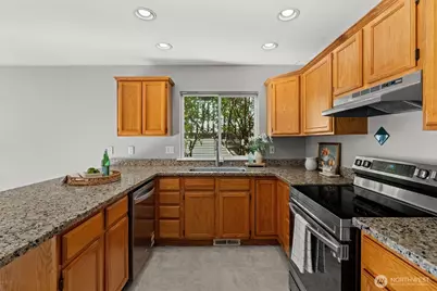 372 Farallone Avenue, Fircrest, WA 98466 - Photo 18