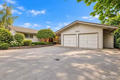 8205 S 123rd Place, Seattle, WA 98178 - Photo 2