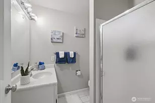 8205 S 123rd Pl, Seattle, WA 98178 - Photo 30
