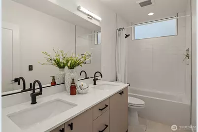 4406 1st Avenue NE, Seattle, WA 98105 - Photo 12