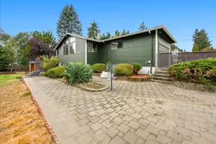 19607 136th Pl SE, Renton, WA 98058 - Photo 26