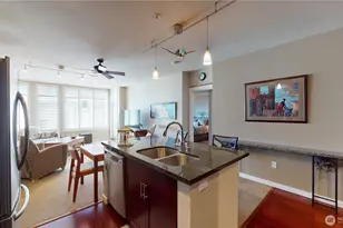190 Harbor Square Loop NE, Bainbridge Island, WA 98110 - Photo 6