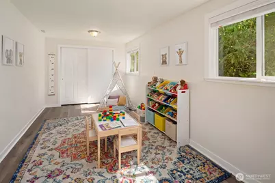 8610 NE 137th Street, Kirkland, WA 98034 - Photo 16