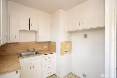4405 SW Alaska Street #304, Seattle, WA 98116 - Photo 16