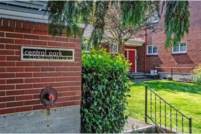 4405 SW Alaska Street #304, Seattle, WA 98116 - Photo 2