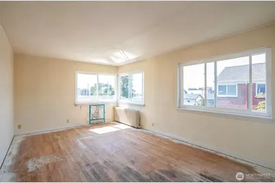 4405 SW Alaska Street #304, Seattle, WA 98116 - Photo 10
