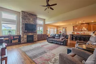 1822 S Dusky Dr, Ridgefield, WA 98642 - Photo 10