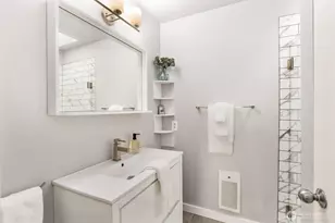 10237 SE 3rd St, Bellevue, WA 98004 - Photo 22
