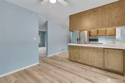 18759 130th Avenue SE, Renton, WA 98058 - Photo 8