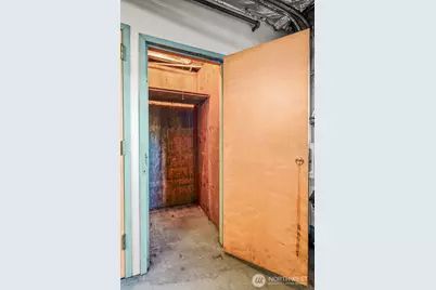 1740 Aurora Avenue N #A-102, Seattle, WA 98109 - Photo 18