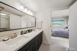 1740 Aurora Ave N, Seattle, WA 98109 - Photo 12