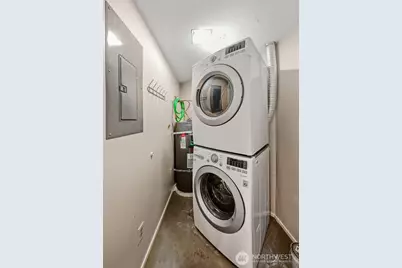1740 Aurora Avenue N #A-102, Seattle, WA 98109 - Photo 14