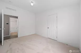 14609 246th St E, Graham, WA 98338 - Photo 36