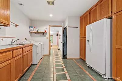 7711 Shire Road, Maple Falls, WA 98266 - Photo 20