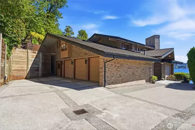 8279 W Mercer Way, Mercer Island, WA 98040 - Photo 40
