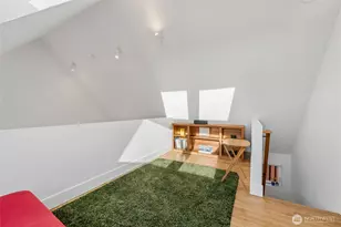 2303 E Alder St, Seattle, WA 98122 - Photo 24