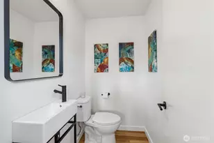 2303 E Alder St, Seattle, WA 98122 - Photo 4