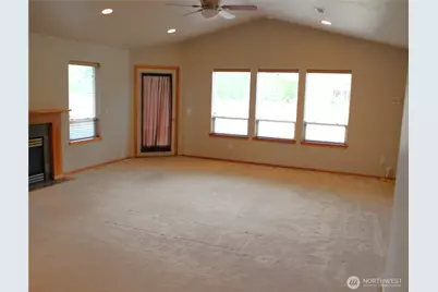 406 Jackson Court, Nooksack, WA 98276 - Photo 10