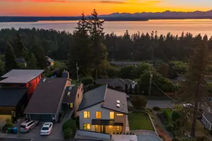 7602 44th Ave SW, Seattle, WA 98136 - Photo 2