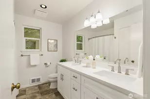 9067 Hidden Cove Road NE, Bainbridge Island, WA 98110 - Photo 22