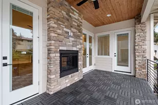 13025 75th Pl S, Seattle, WA 98178 - Photo 2