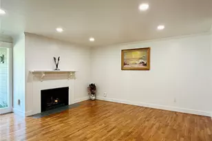 10509 NE 197th St, Bothell, WA 98011 - Photo 4