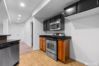 24015 221st Lane SE, Maple Valley, WA 98038 - Photo 26