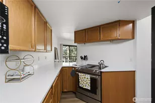 15525 6th Ave SW, Burien, WA 98166 - Photo 6