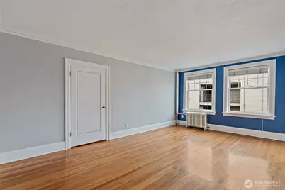 321 Boylston Avenue E #404, Seattle, WA 98102 - Photo 4