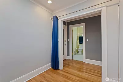 321 Boylston Avenue E #404, Seattle, WA 98102 - Photo 16