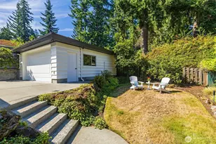 9815 Roosevelt Way NE, Seattle, WA 98115 - Photo 36