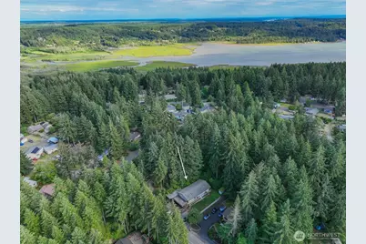 871 NE Larson Blvd, Belfair, WA 98528 - Photo 6