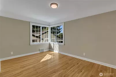 15219 22nd Avenue SW, Burien, WA 98166 - Photo 16