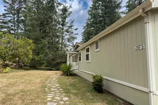 2197 Parker Rd, Camano Island, WA 98282 - Photo 8