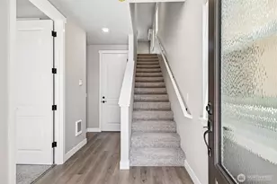 9007 172nd St NE, Arlington, WA 98223 - Photo 2
