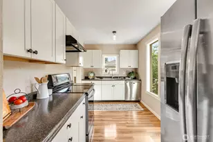 451 Tracy Ave N, Port Orchard, WA 98366 - Photo 12
