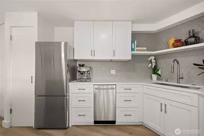 2360 43rd Avenue E #303, Seattle, WA 98112 - Photo 16