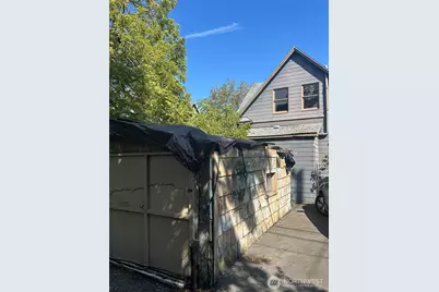 5247 Brooklyn Avenue NE, Seattle, WA 98105 - Photo 20