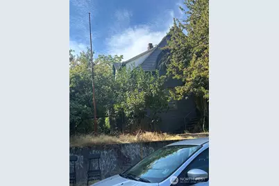 5247 Brooklyn Avenue NE, Seattle, WA 98105 - Photo 22
