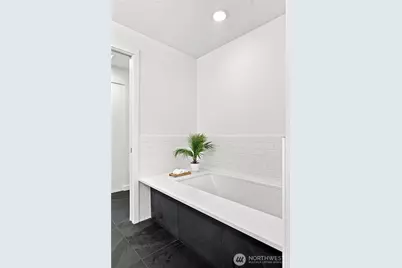 2607 Western Avenue #302, Seattle, WA 98121 - Photo 28
