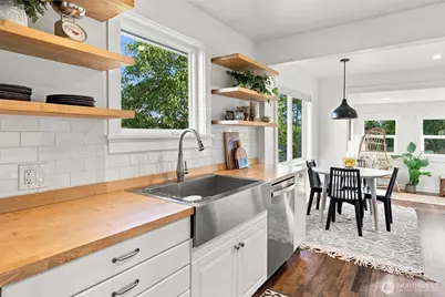 4247 S Eddy Street, Seattle, WA 98118 - Photo 6