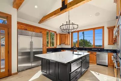 3204 72nd Avenue SE, Mercer Island, WA 98040 - Photo 4